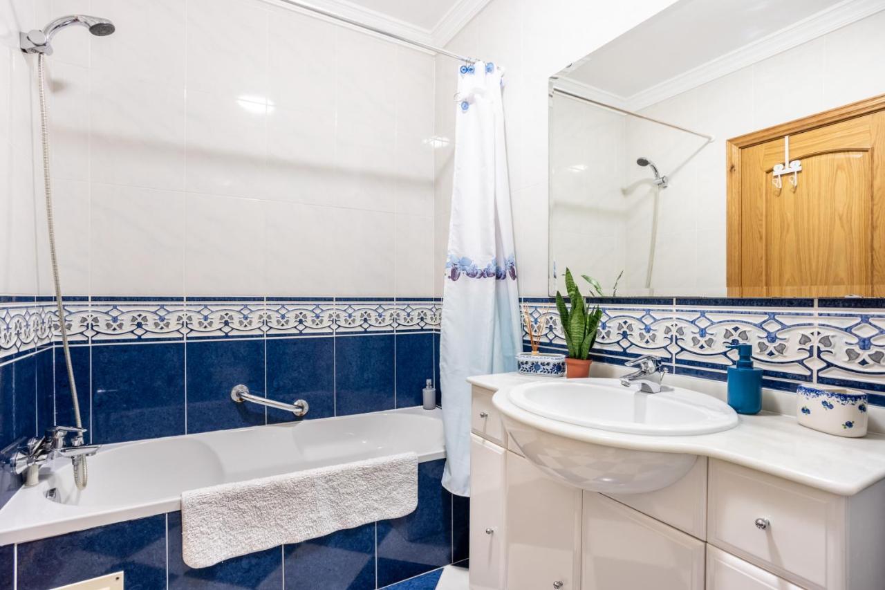 Top Floor Apartment With Great Views! Albufeira Luaran gambar